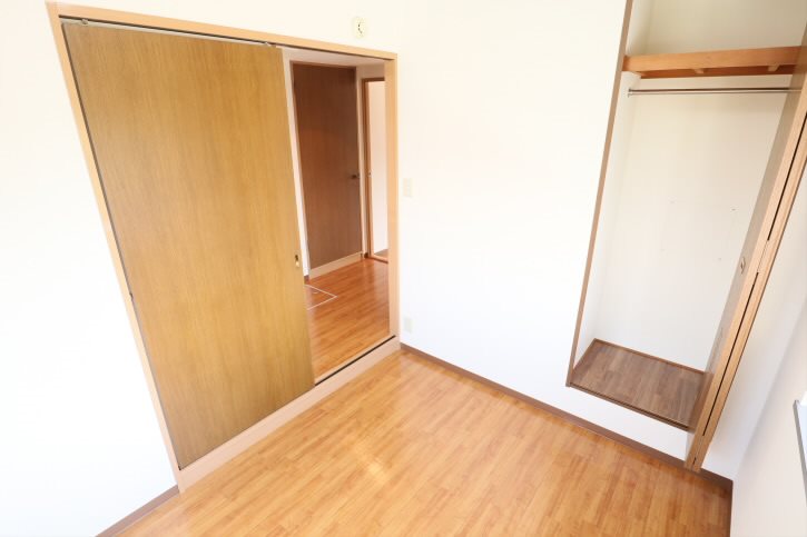 丸玉屋小勝ビル（当社管理物件 ベッドルーム