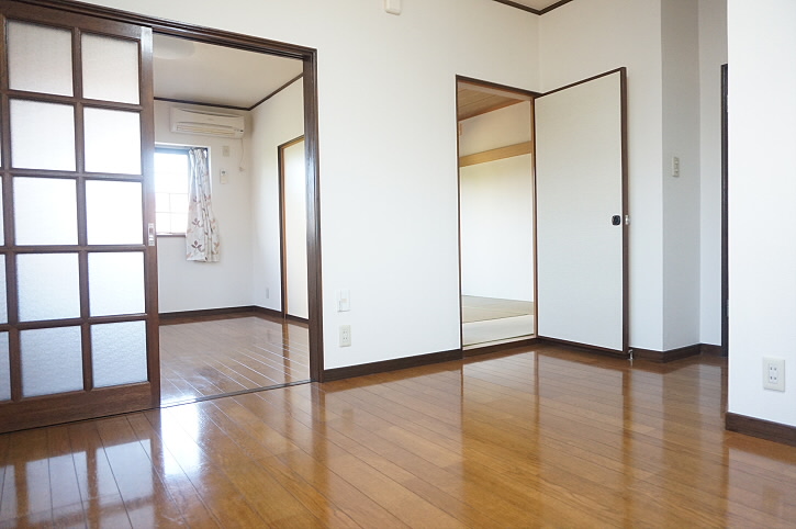 サンロリアン リビング