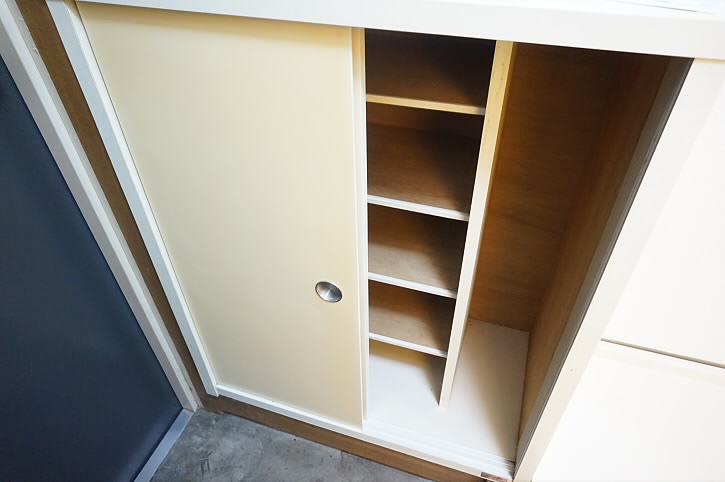 トマトビル 玄関