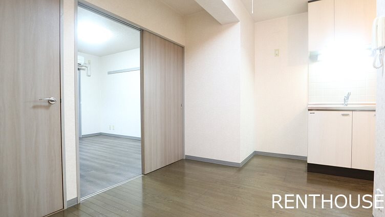 エランドール  玄関