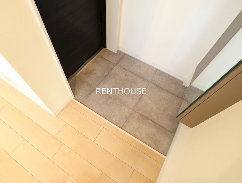 ラフィネ調布  玄関