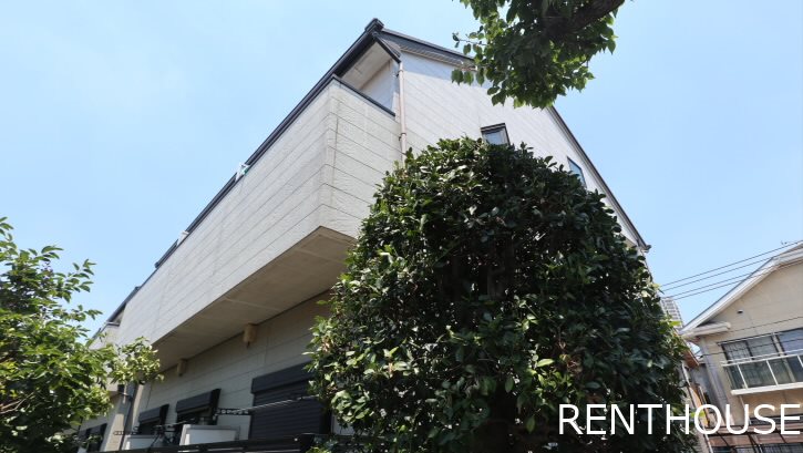 セドロウノ  外観