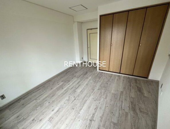 エクレール国領  ベッドルーム