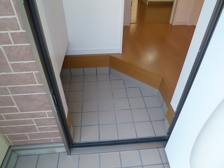 ルーミー調布 玄関