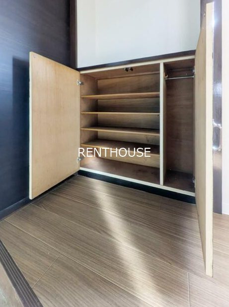 アムールビル 玄関