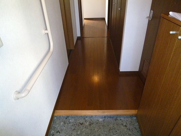 ウイング福寿館   玄関