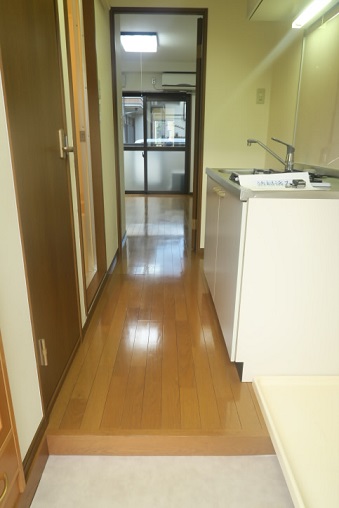 スカイコスモ国領  玄関