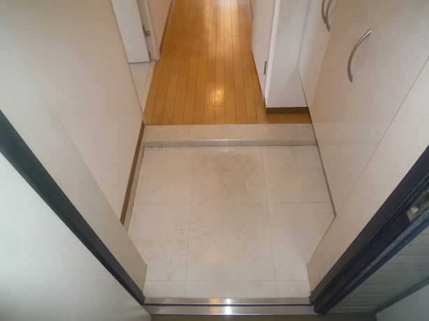 クラッサ調布 玄関