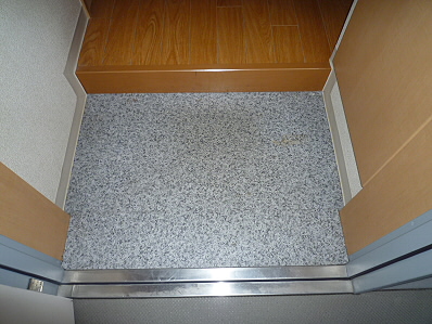 レスポワール多摩川    玄関