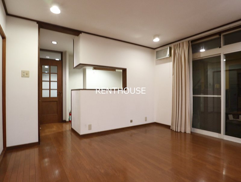 小島町3丁目貸家 リビング