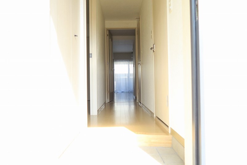 フレイグラント　オリーブ 玄関