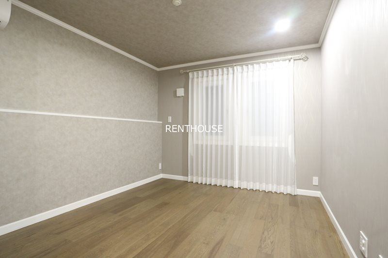 凛樹Offen【リンジュオッフェン】   ベッドルーム