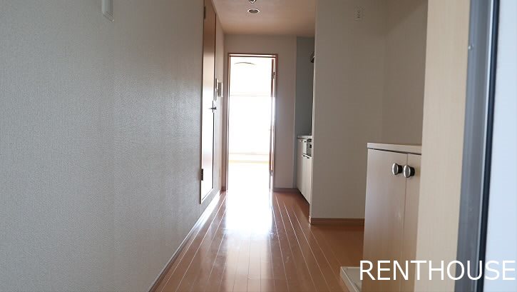 カーサエノモト   玄関