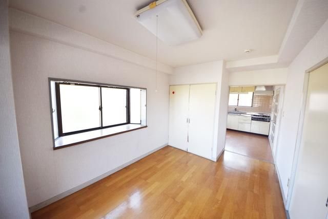 勝田マンション   玄関