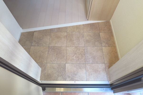 Win Bell柴崎～ウィンベルシバサキ～   玄関