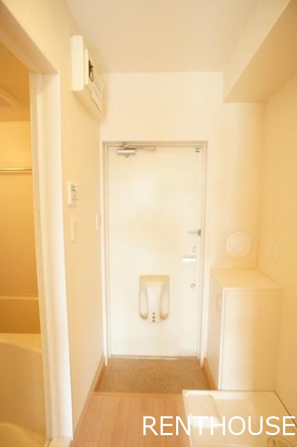 ラ・セルジュ白糸台   玄関