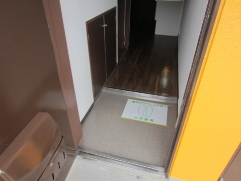 カーサグリーンプラザ  玄関