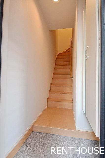 シャテニエ調布 玄関