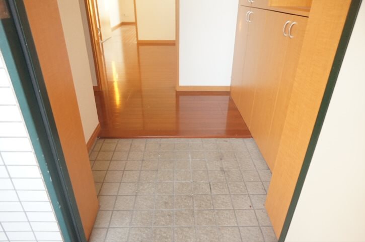 メゾンブランセ  玄関