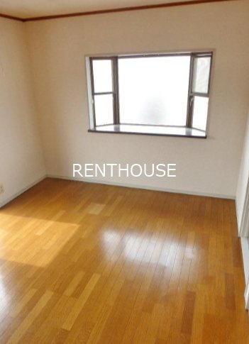 白山ハイツ ベッドルーム