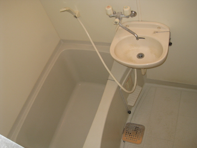 エーデルワイス【電通大＆外国語大学受験生事前予約可能物件】 風呂画像