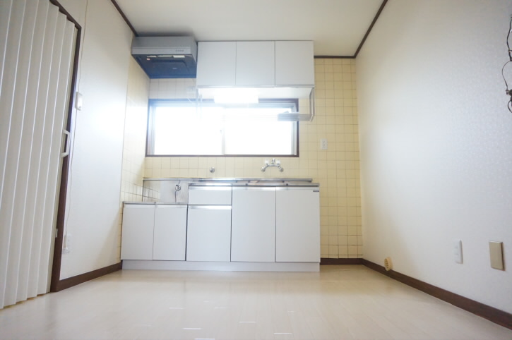 リバーサイド菊野台  リビング