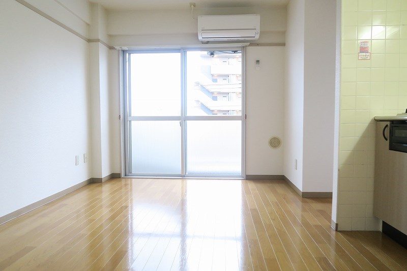 タウンコート本宿　当社管理物件  リビング