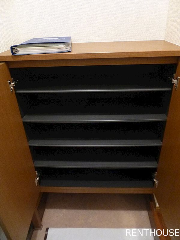 ストークコートⅡ 玄関