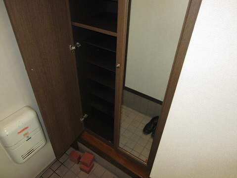 ウィズ調布リバーサイド  玄関