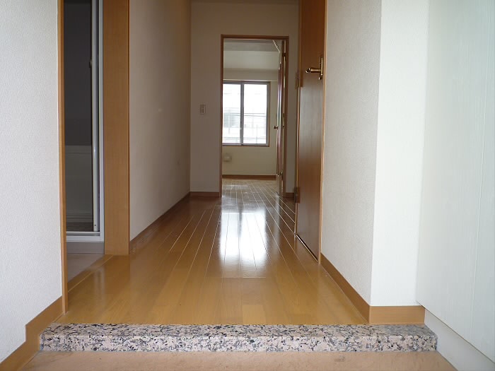 アースヒルズ    玄関