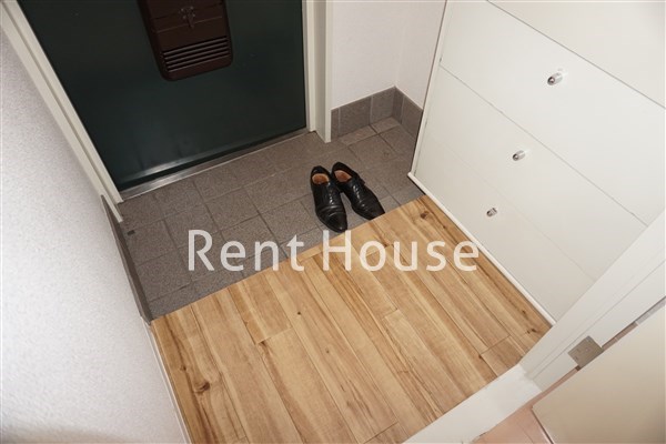 カステーロ・フチ 玄関