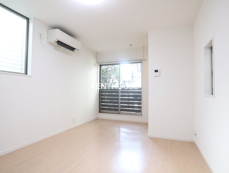 トゥプレ    ベッドルーム