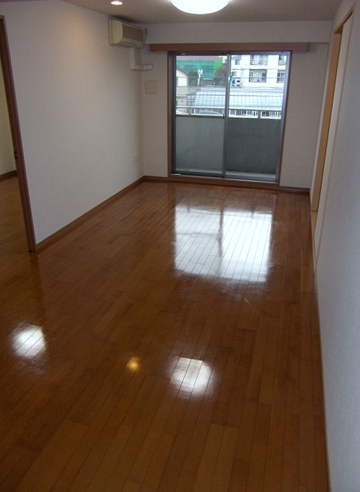 アーバンフラッツつつじヶ丘   リビング