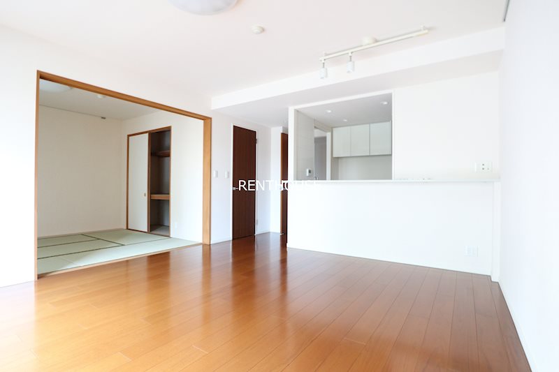 パークハウスザガーデン　ウエストハウス  リビング