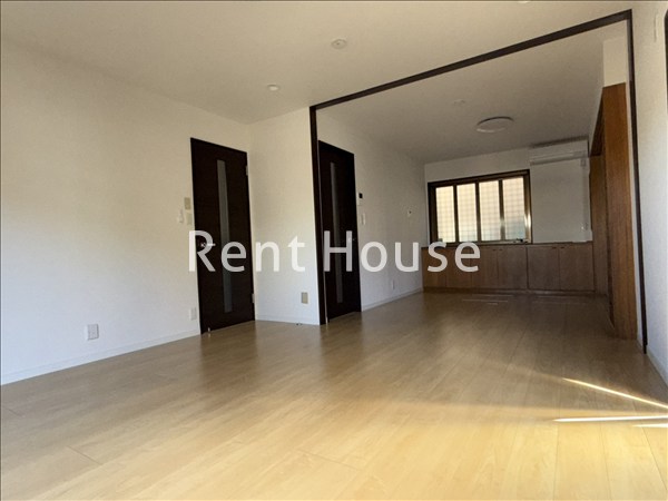 牟礼1丁目貸家  リビング