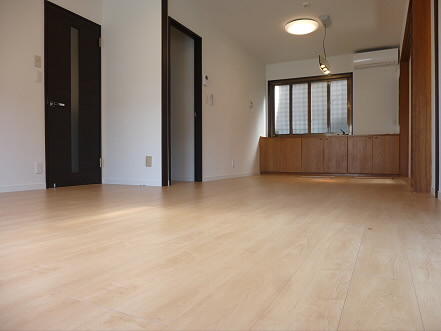 牟礼1丁目貸家  リビング