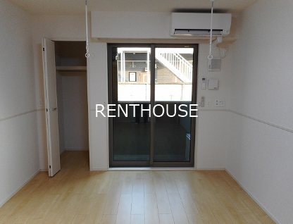 フラワーキャット  リビング