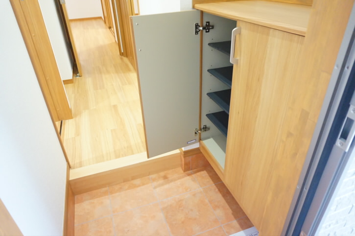 メゾンドゥシルキー   玄関