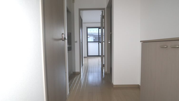 セジュール菊野台 玄関