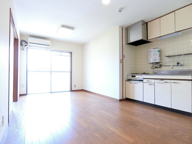 エミネンスニノミヤ  リビング