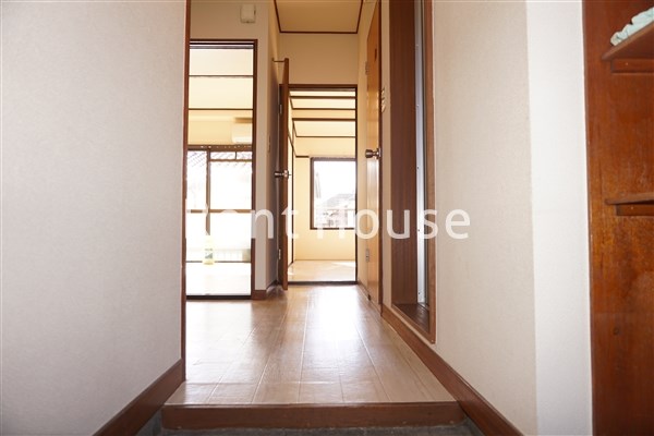 三鷹台パークハイツ  当社管理物件 玄関