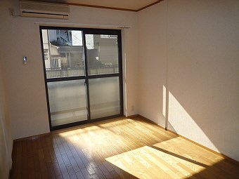 パラッツォヴェルデ  リビング