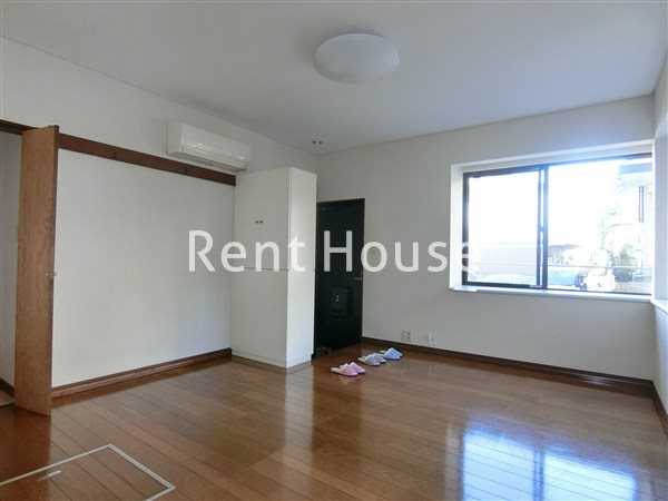 メゾンパーシモン ベッドルーム