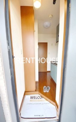 カメリア   玄関