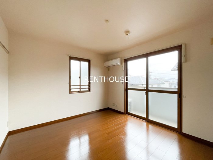 カメリア   ベッドルーム