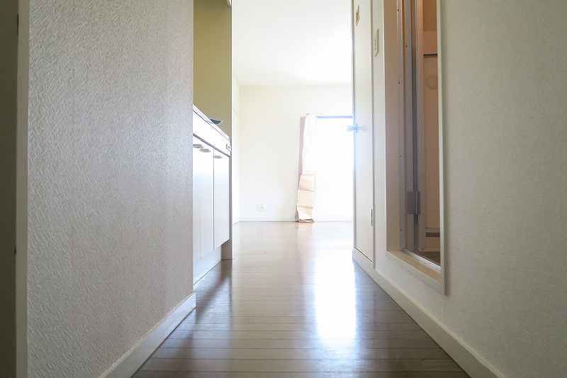 ホワイトキャッスル  玄関