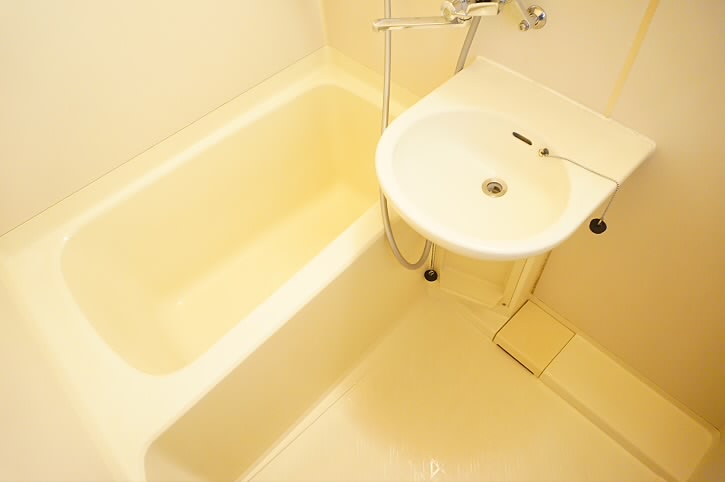 ホワイトキャッスル【東京外国語大学受験生事前予約可能物件】 風呂画像