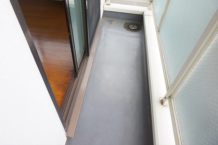 ホワイトキャッスル【東京外国語大学受験生事前予約可能物件】 ベランダ