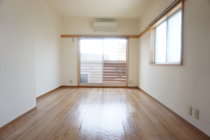 ヴィラ多摩川    リビング