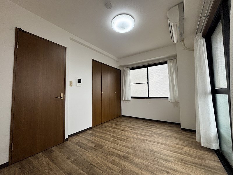 メゾン・ド・エイト 【東京外国語大学受験生事前予約可能物件】 リビング